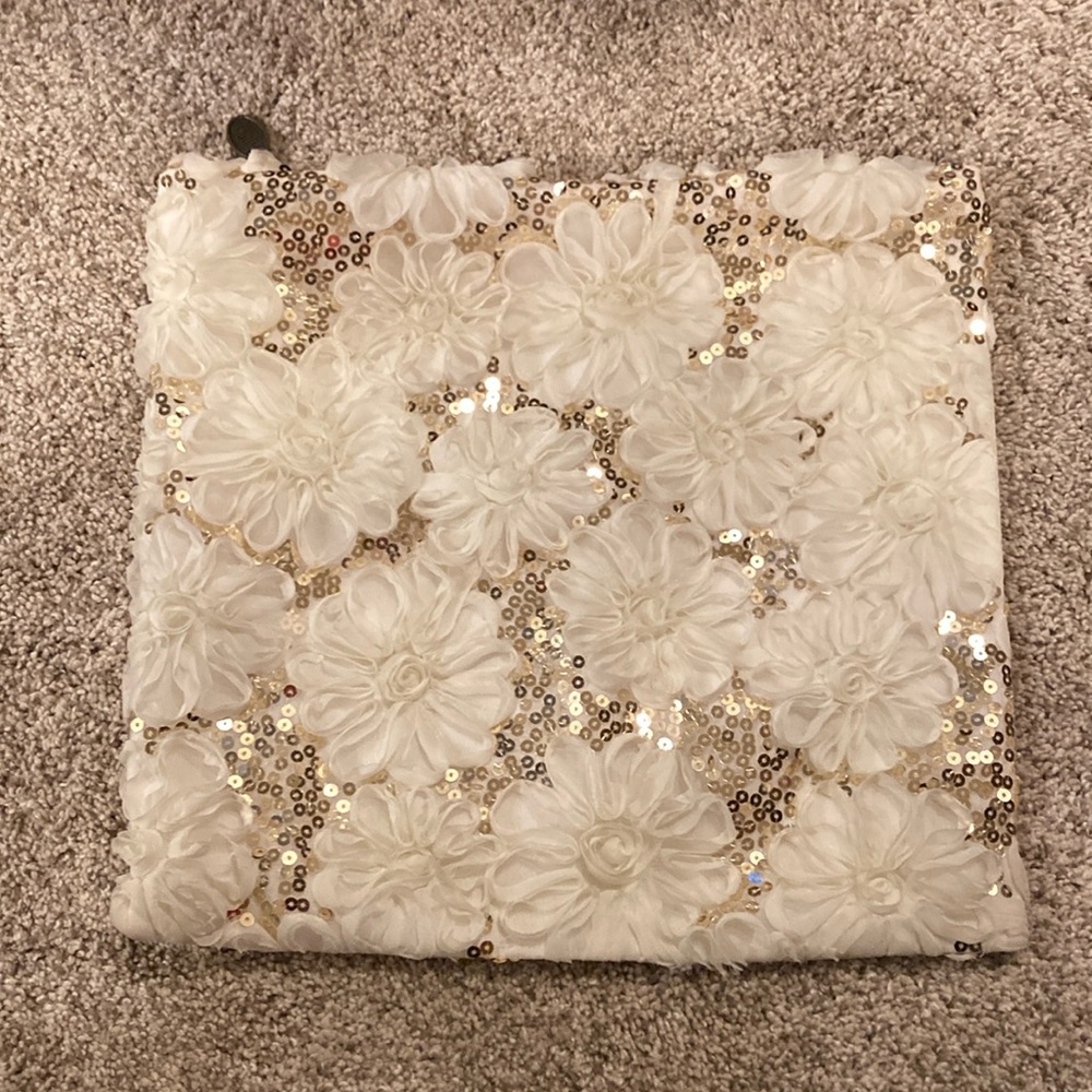 Pier1 Pillowcase